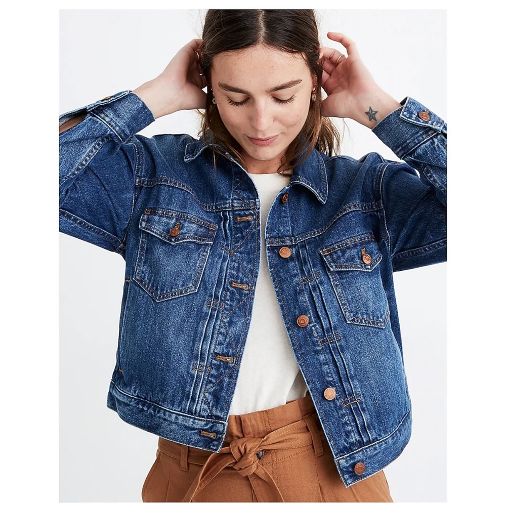Madewell The Boxy-Crop Jean Jacket in Elmwood Wash: Vintage Edition